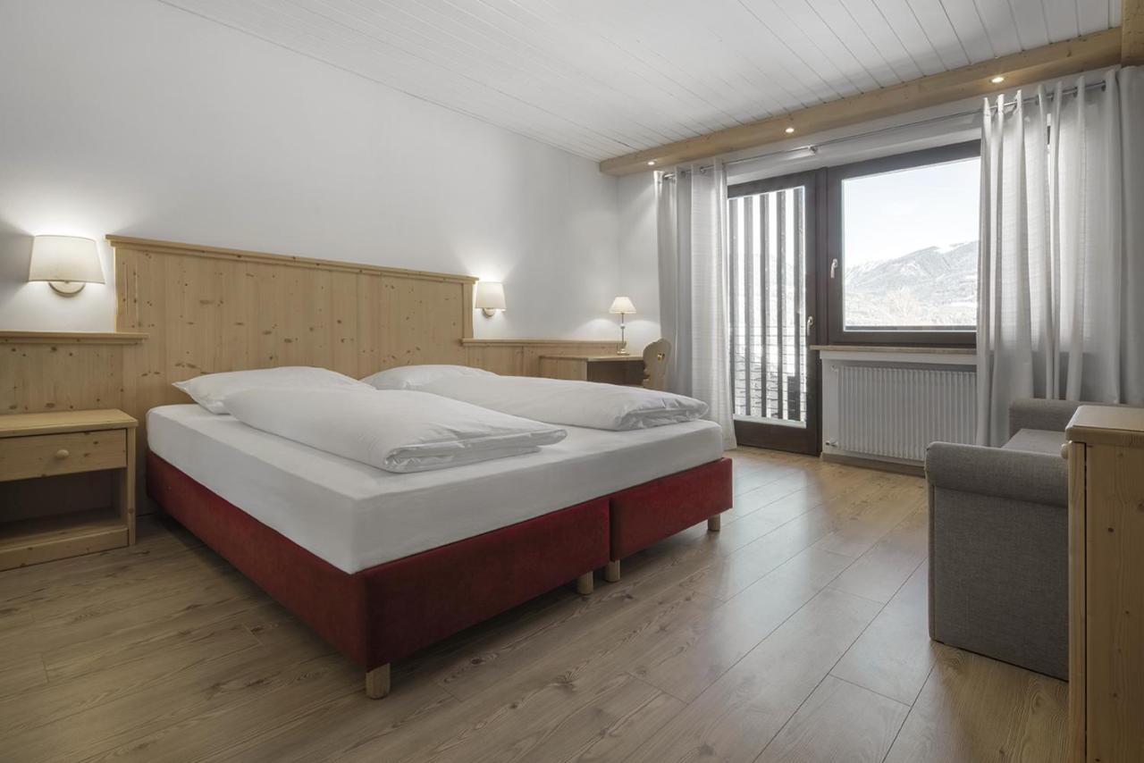 Hotel Krondlhof ブルーニコ エクステリア 写真