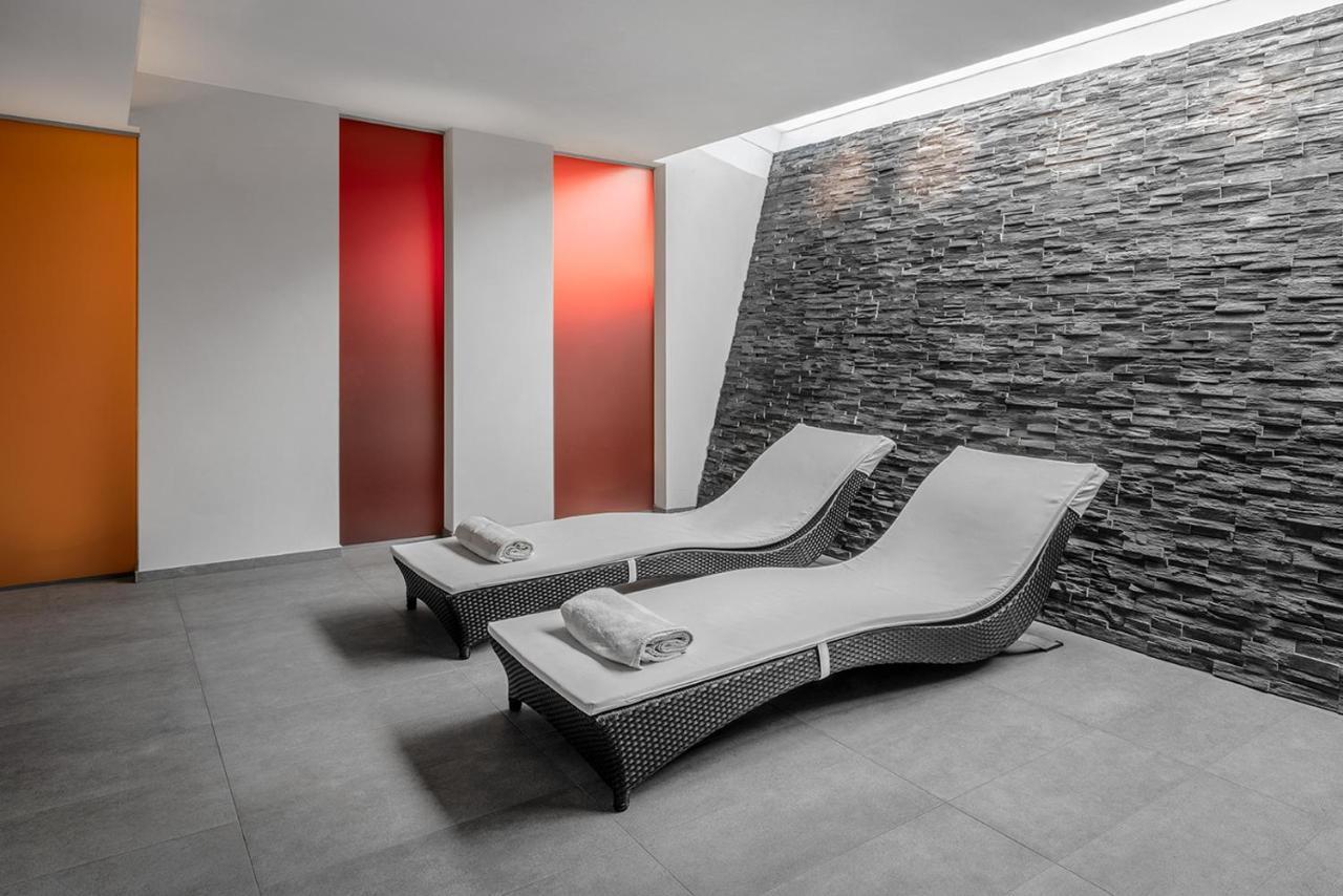 Hotel Krondlhof ブルーニコ エクステリア 写真