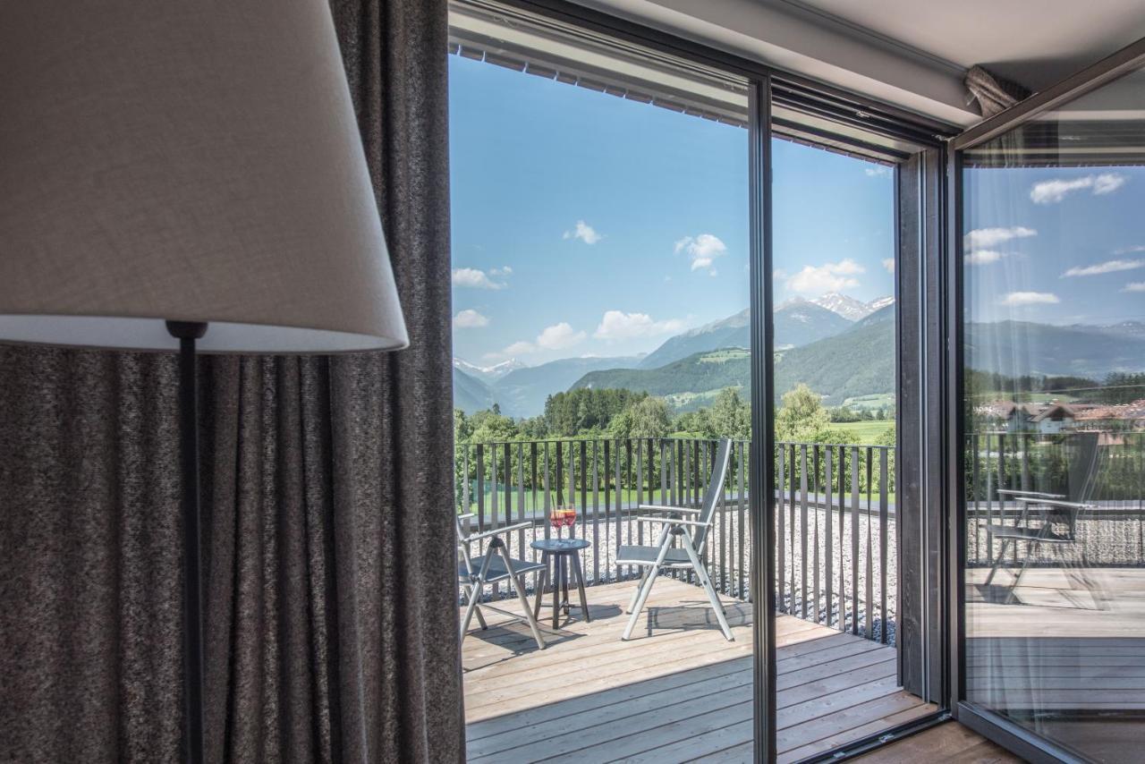 Hotel Krondlhof ブルーニコ エクステリア 写真