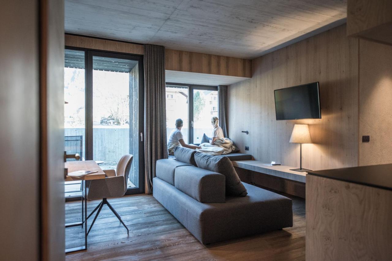 Hotel Krondlhof ブルーニコ エクステリア 写真