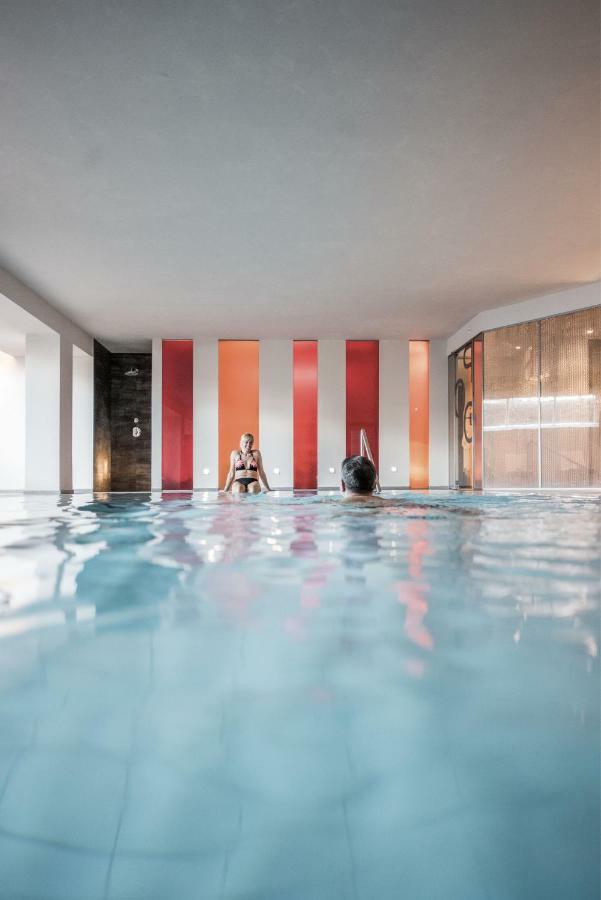Hotel Krondlhof ブルーニコ エクステリア 写真