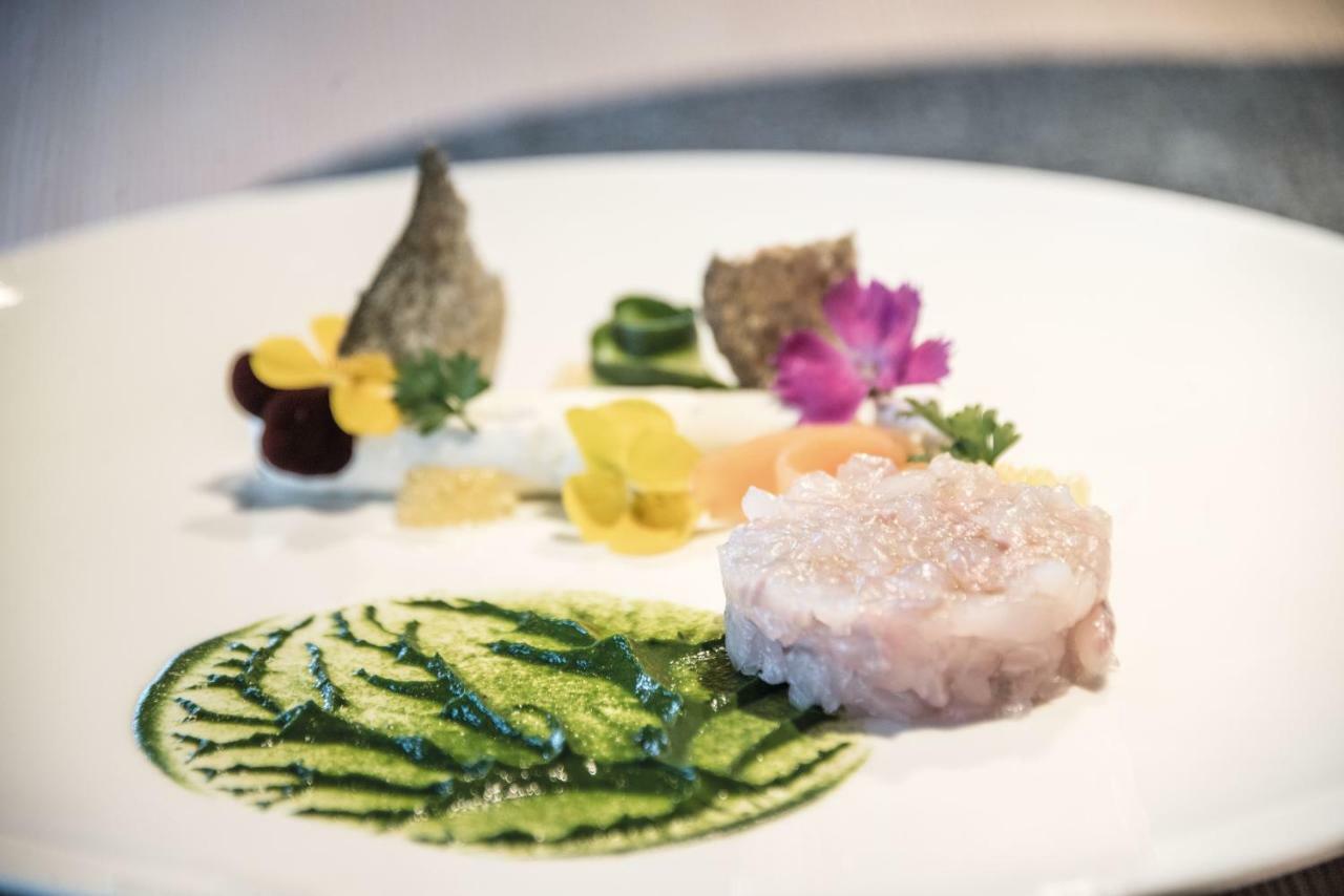 Hotel Krondlhof ブルーニコ エクステリア 写真